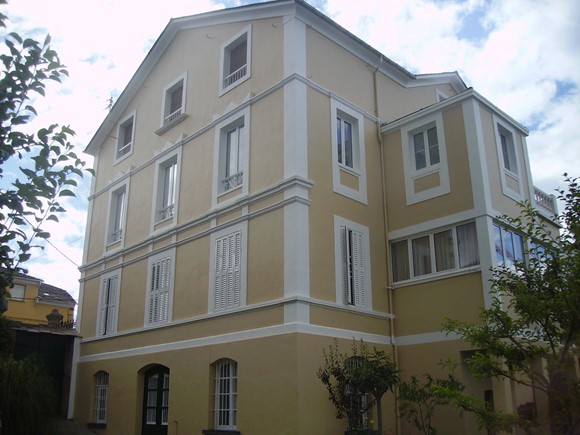 Fachada en El Espín