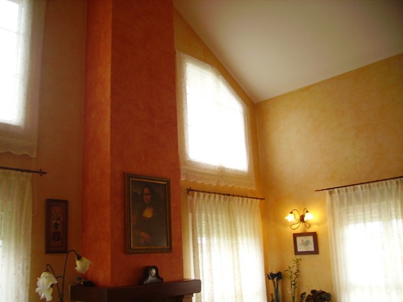 Aplicación de estuco rústico en dos tonos